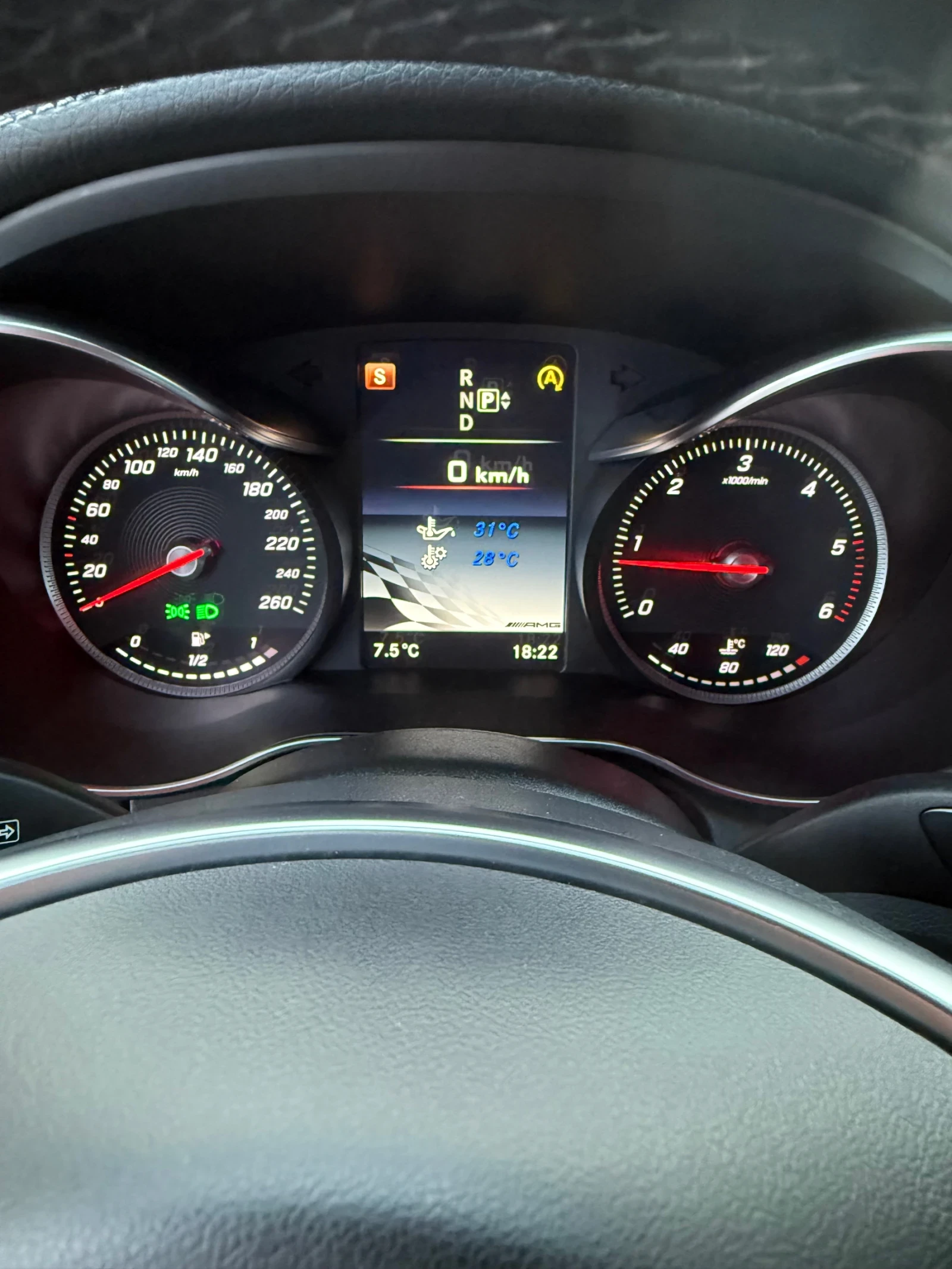 Mercedes-Benz C 250 C250 AMG line 4 matic, снимка 9 - Автомобили и джипове - 54549676