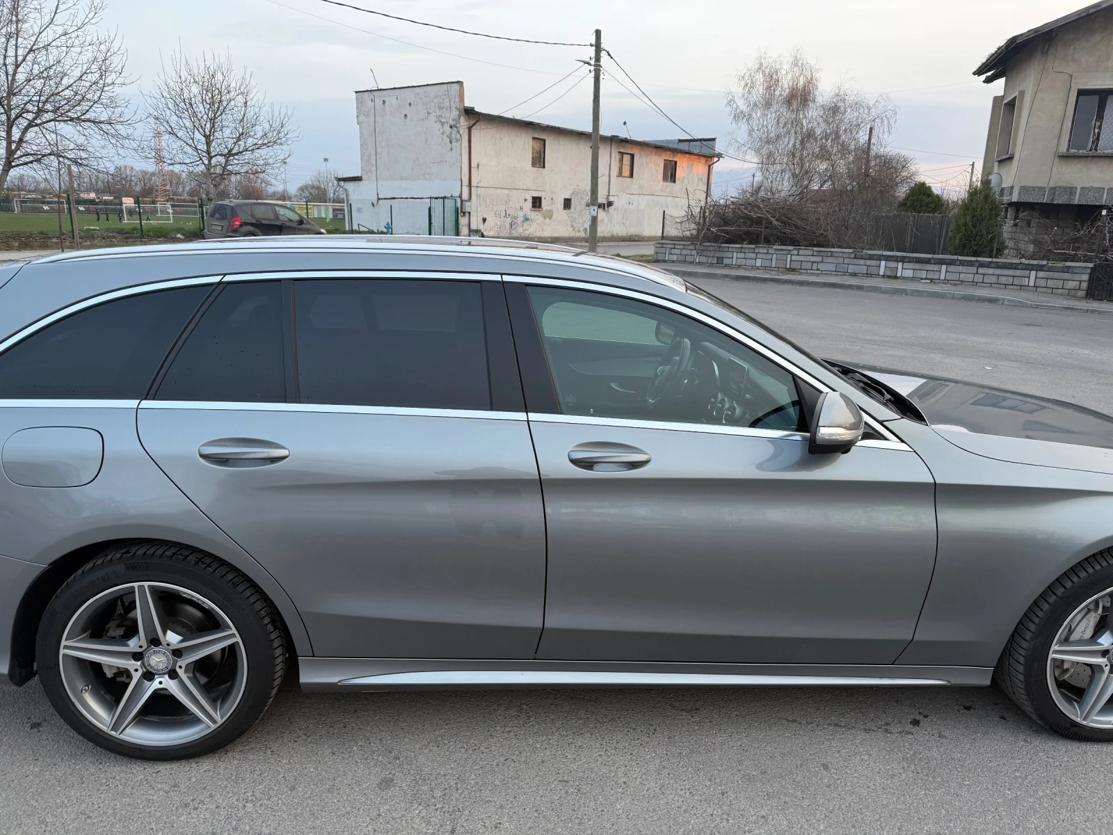 Mercedes-Benz C 250 C250 AMG line 4 matic, снимка 4 - Автомобили и джипове - 54549676