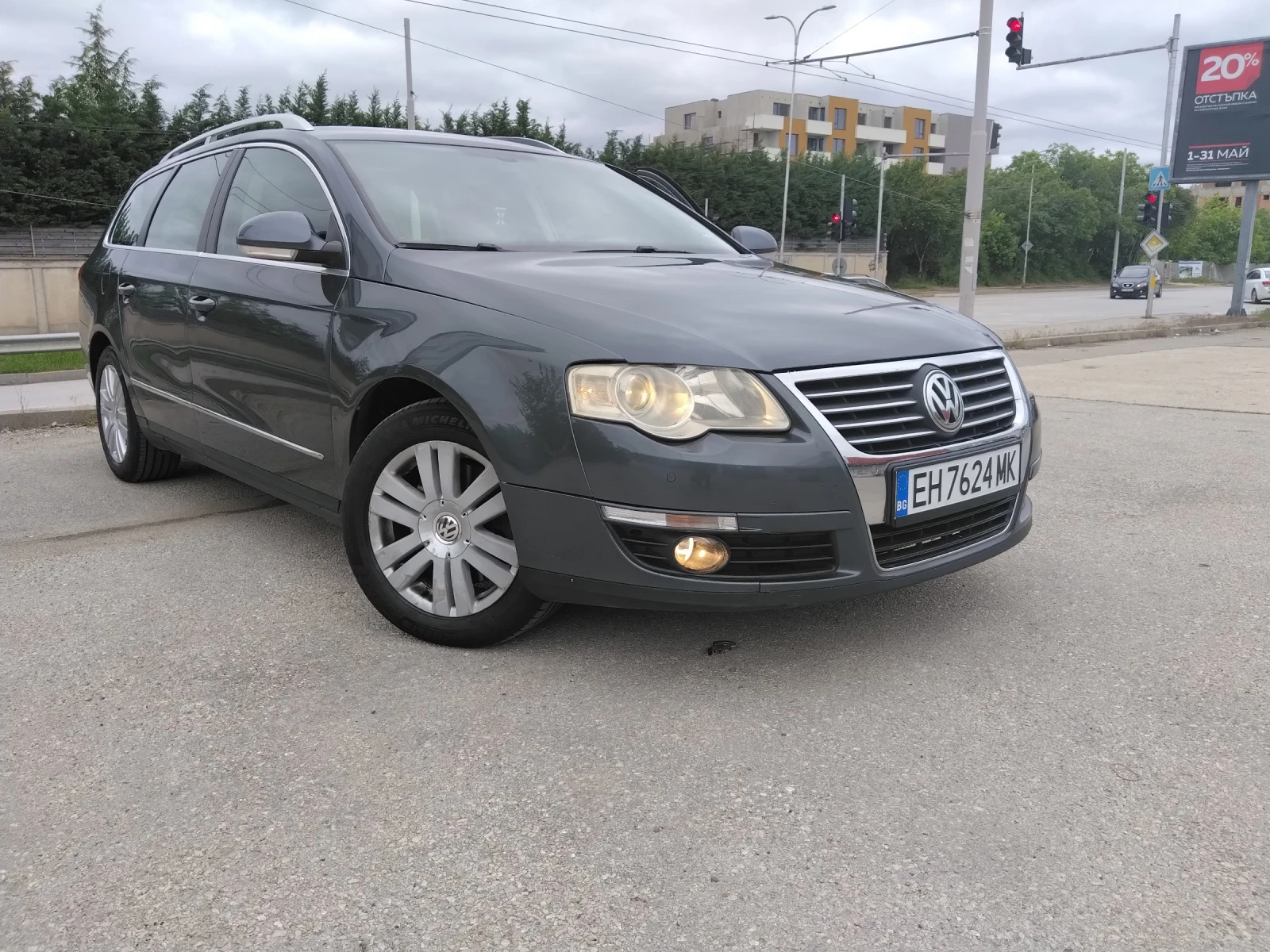 VW Passat 2.0 TDI, снимка 2 - Автомобили и джипове - 54580312