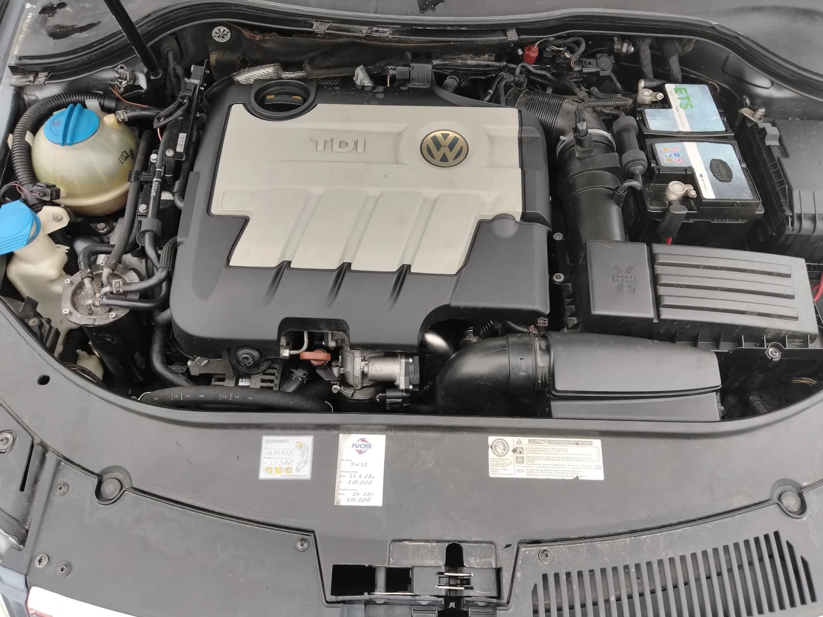 VW Passat 2.0 TDI, снимка 8 - Автомобили и джипове - 54580312