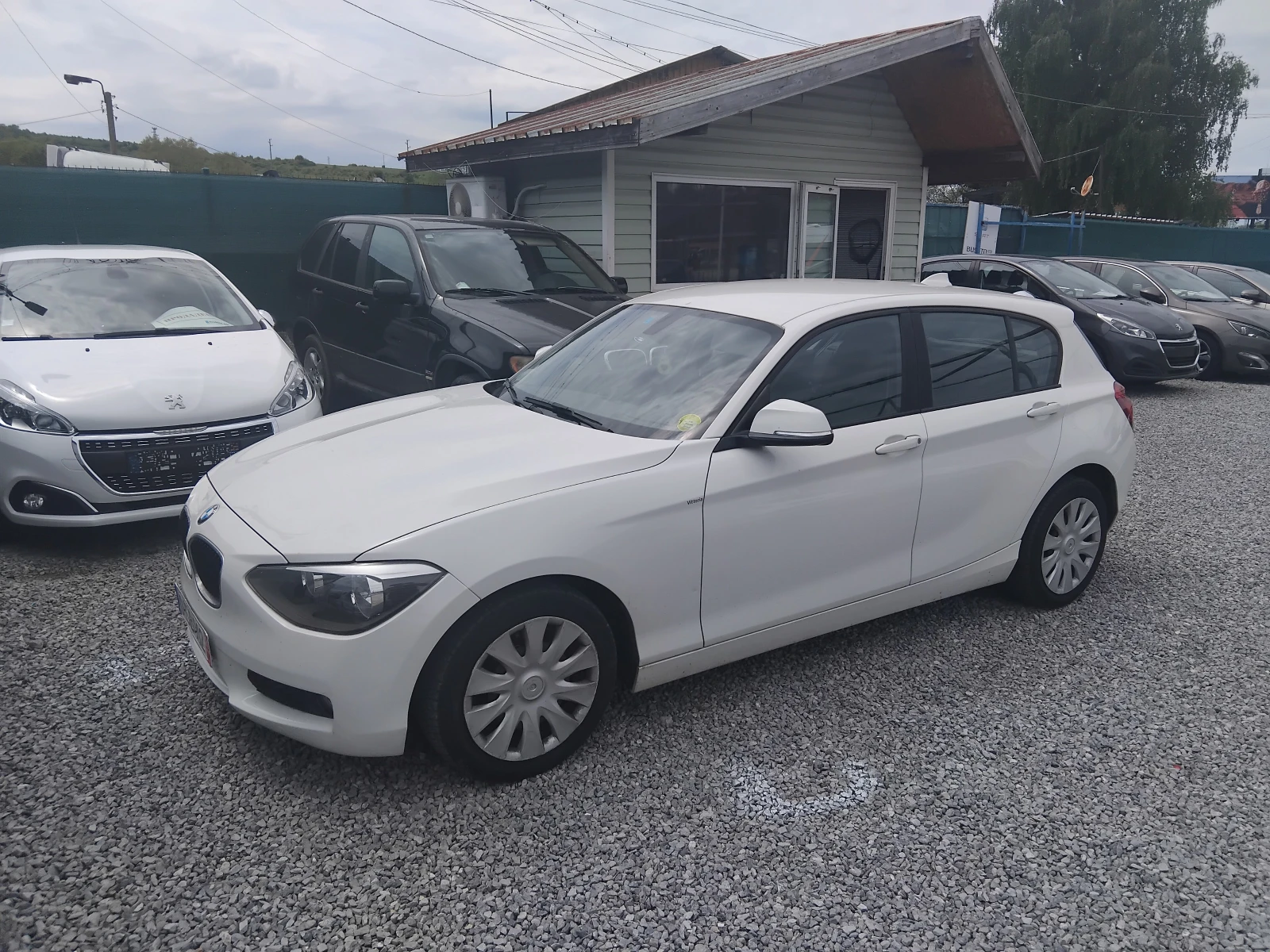 BMW 116 52000КМ, снимка 2 - Автомобили и джипове - 54607422