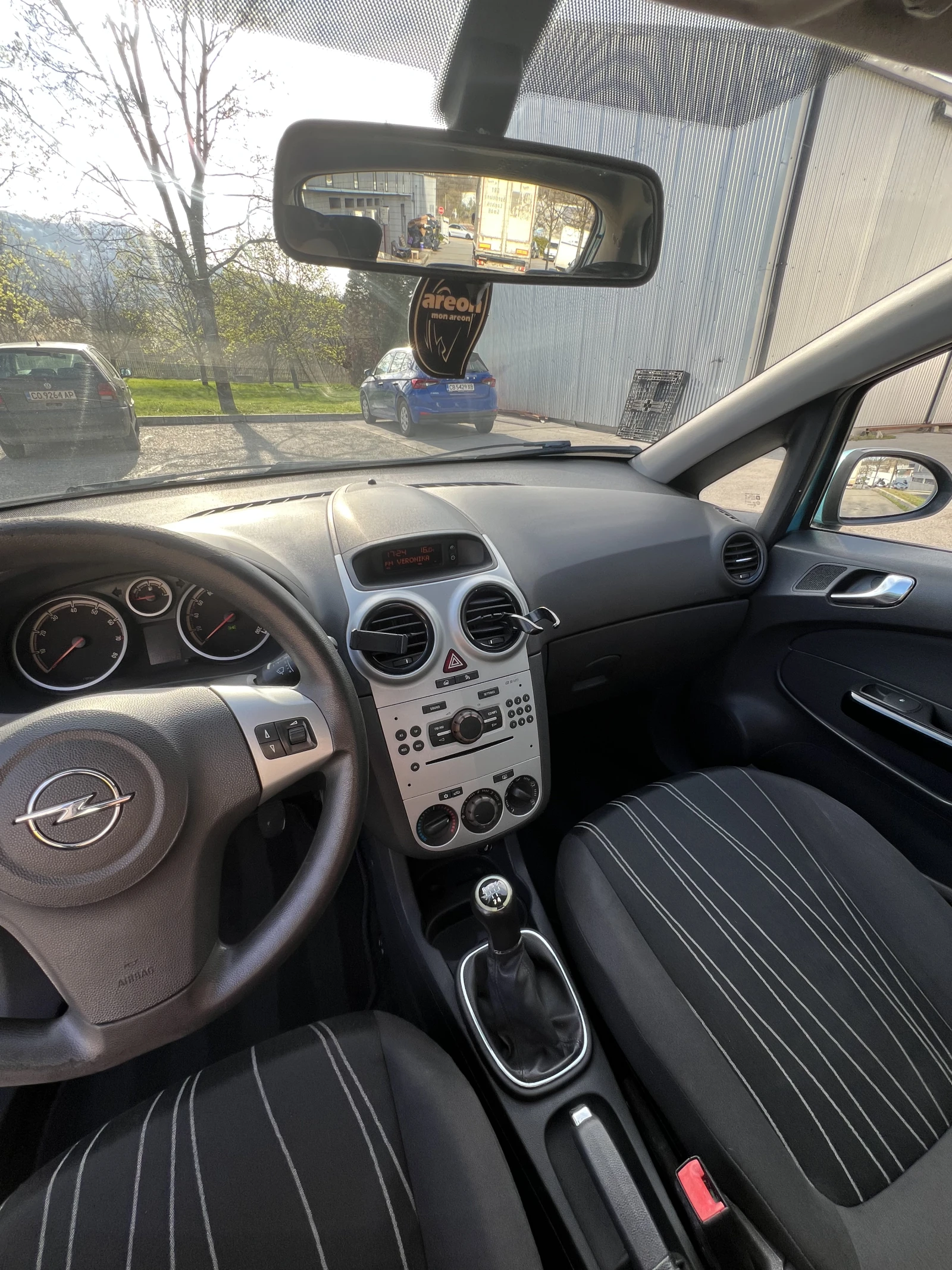 Opel Corsa, снимка 13 - Автомобили и джипове - 54755639