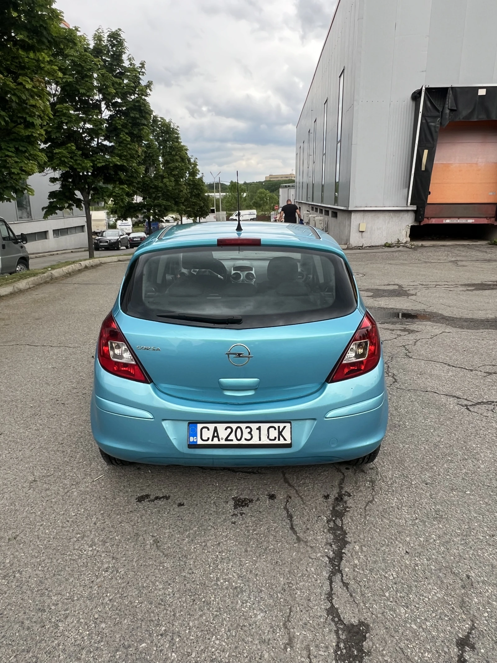 Opel Corsa, снимка 4 - Автомобили и джипове - 54755639