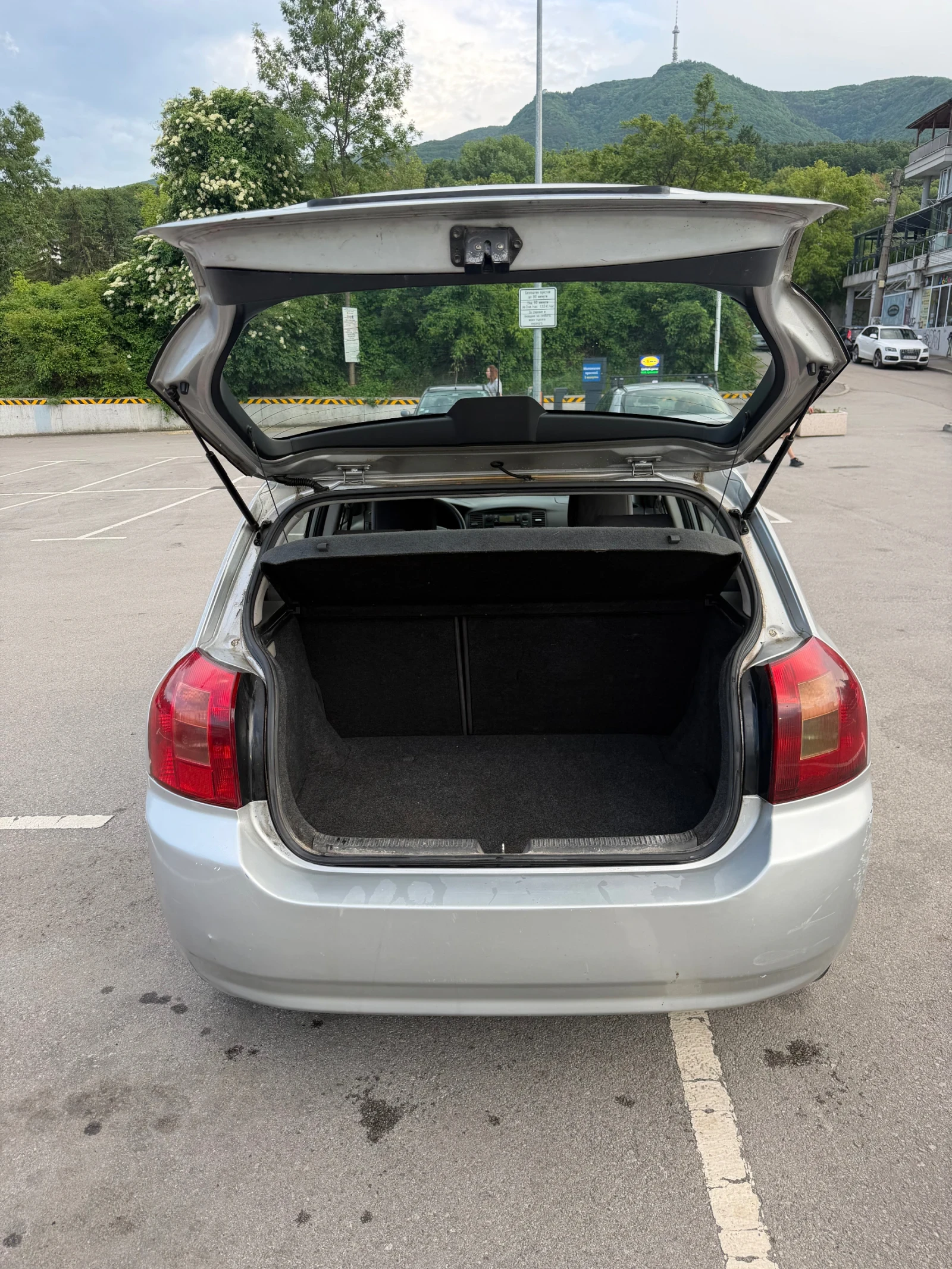 Toyota Corolla D4D, снимка 5 - Автомобили и джипове - 54781109