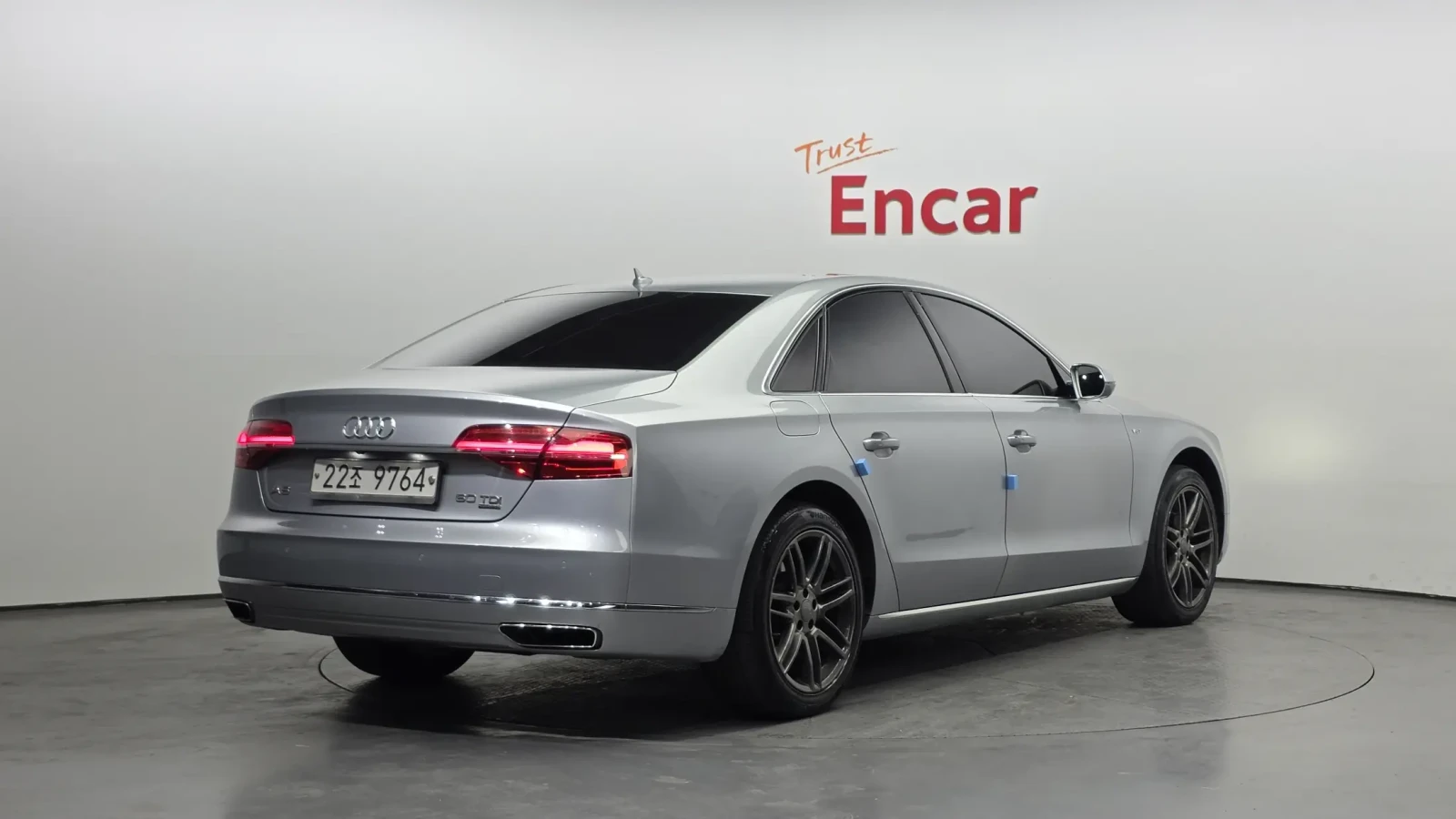 Audi A8  60 TDI Quattro* FULL* MASAGE* 360* HEAD UP* , снимка 2 - Автомобили и джипове - 54970287