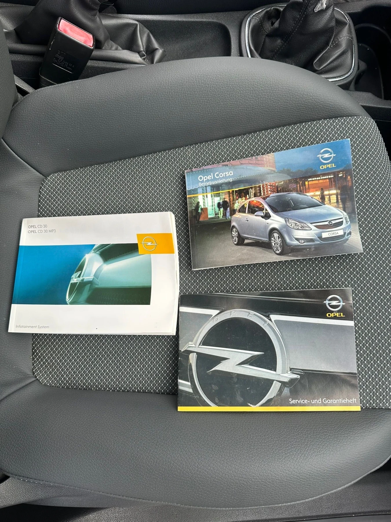 Opel Corsa, снимка 13 - Автомобили и джипове - 54997566