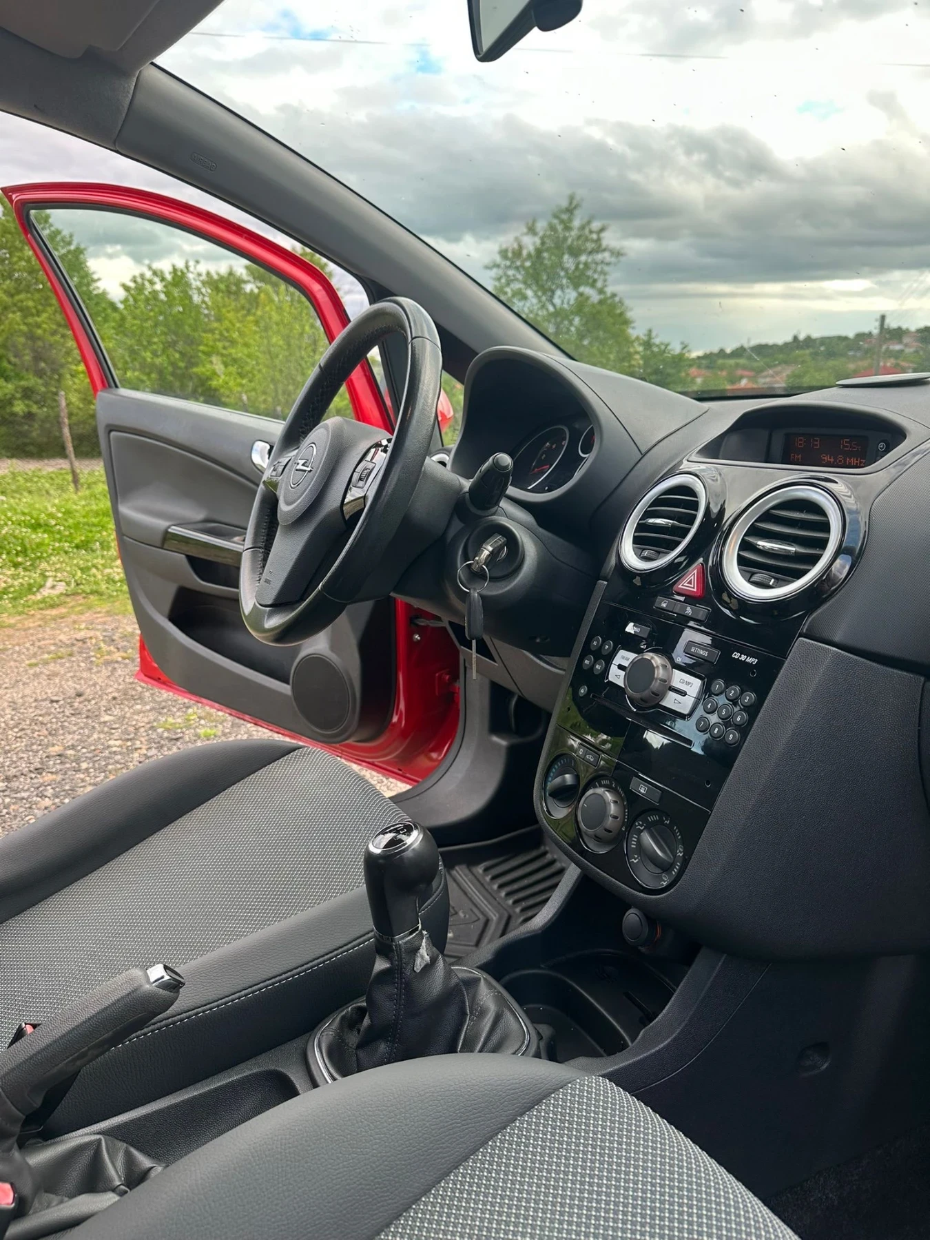 Opel Corsa, снимка 9 - Автомобили и джипове - 54997566