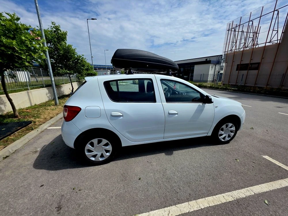 Dacia Sandero 1.5D, снимка 9 - Автомобили и джипове - 55138526