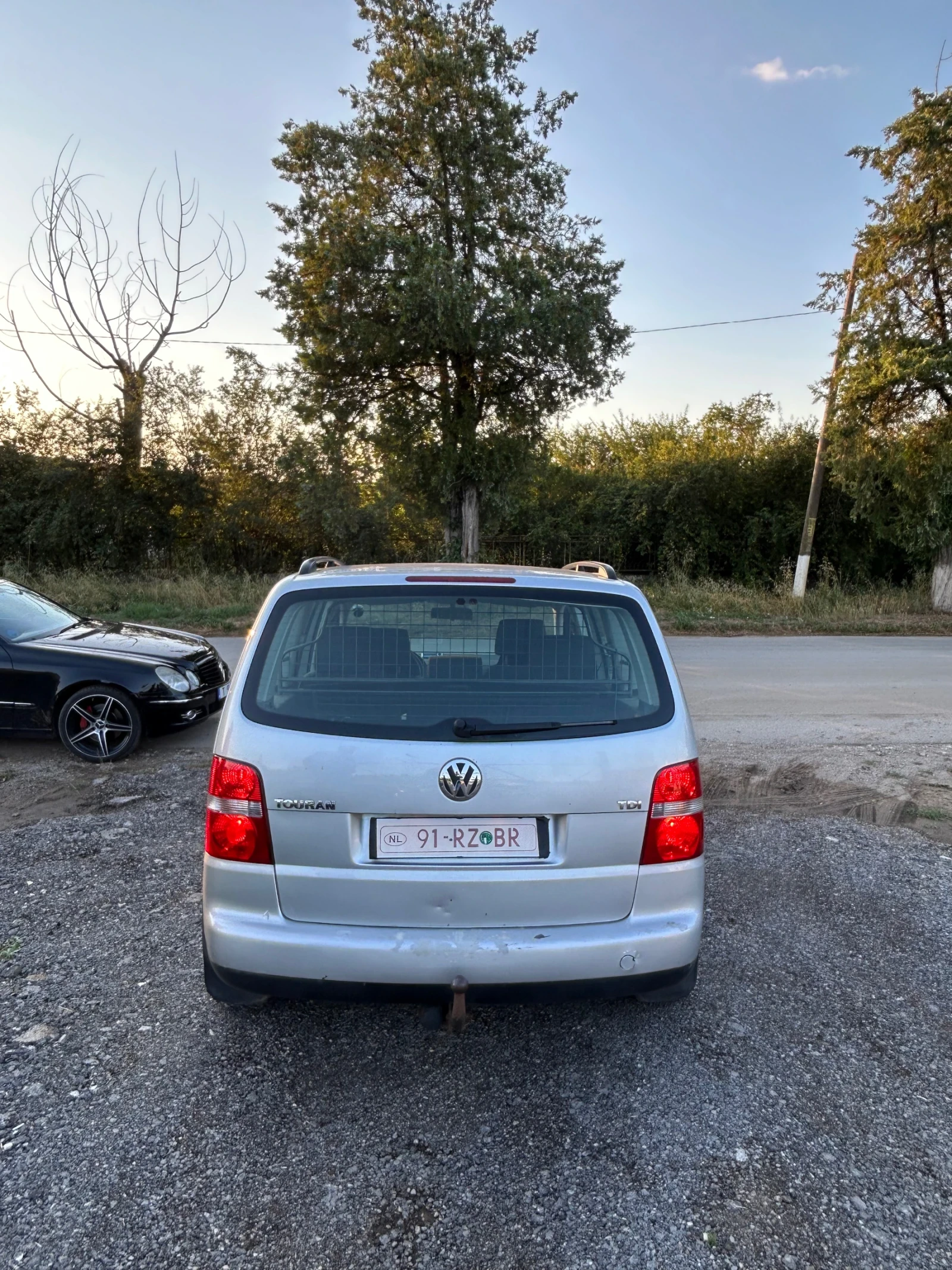 VW Touran 1900, снимка 6 - Автомобили и джипове - 55204365