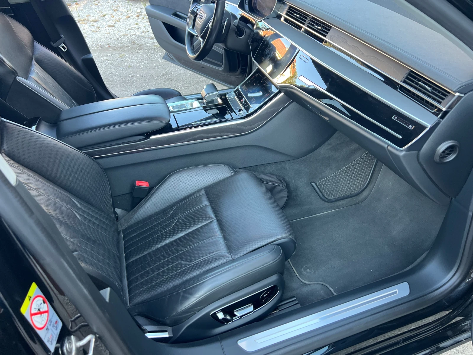 Audi A8, снимка 13 - Автомобили и джипове - 55261656