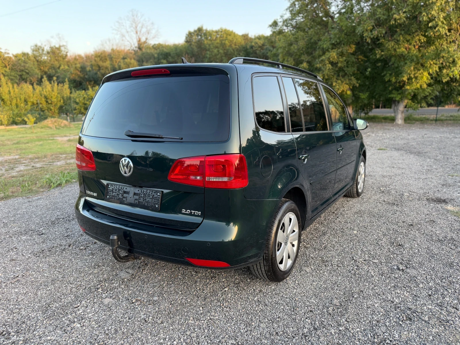 VW Touran 2000TDI 140k, снимка 4 - Автомобили и джипове - 55426133