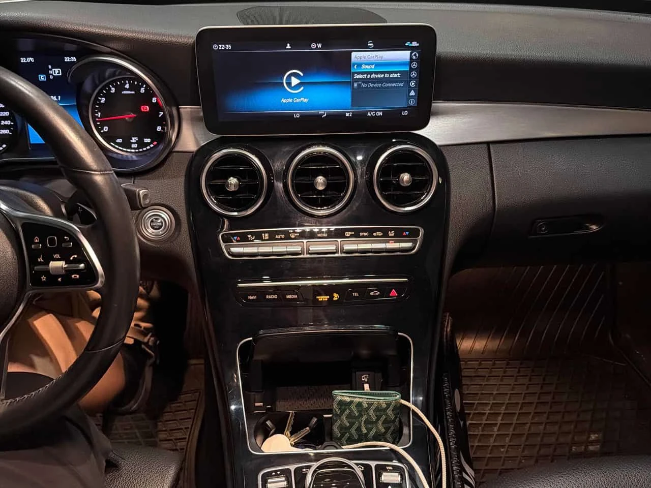 Mercedes-Benz C 300 * CARFAX * ЦЕНА ДО БГ, снимка 10 - Автомобили и джипове - 55433088