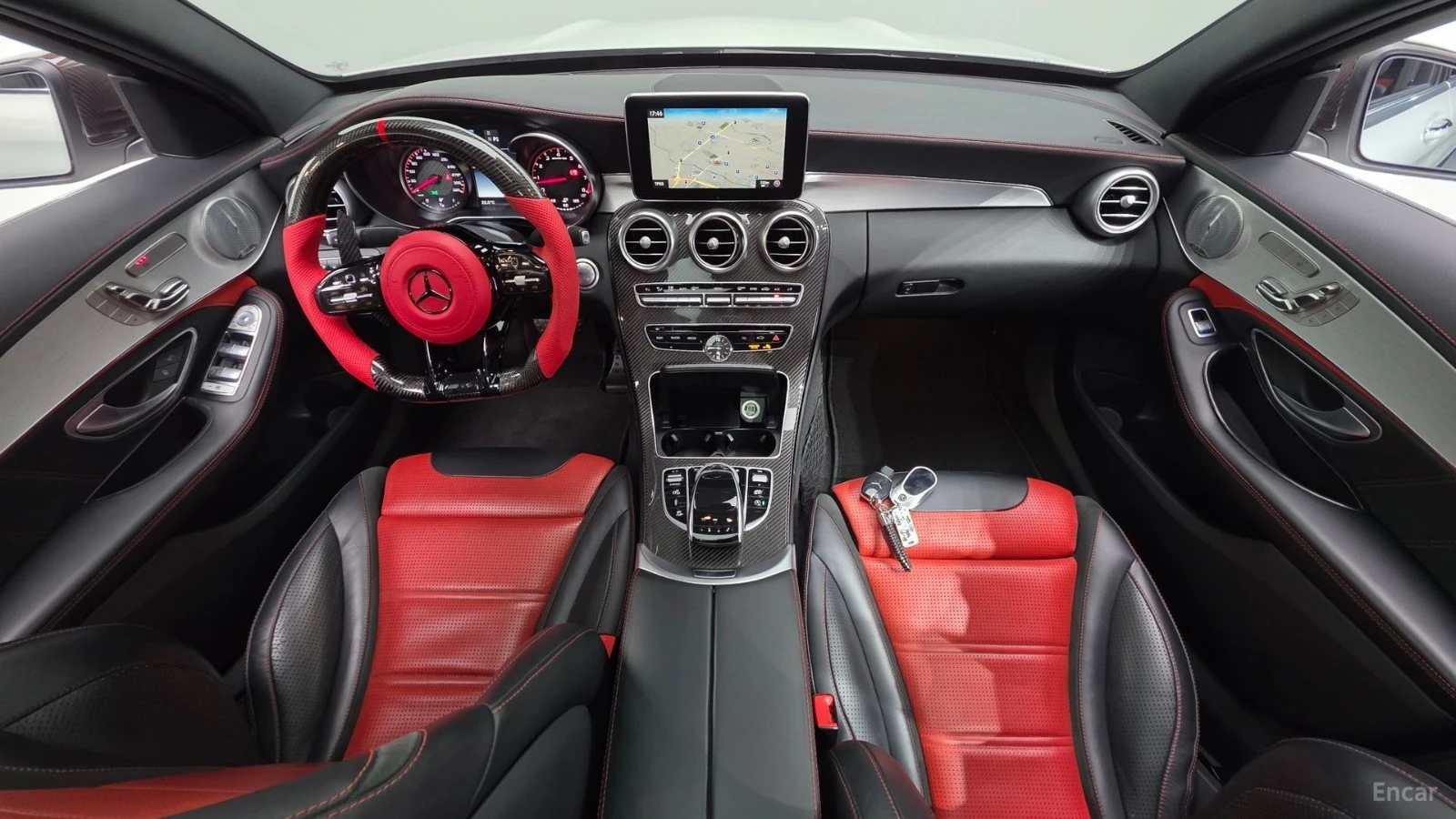 Mercedes-Benz C 63 AMG S* BURMESTER* ПОДГРЕВ* HEADUP* 360* SUNROOF* , снимка 5 - Автомобили и джипове - 55504397