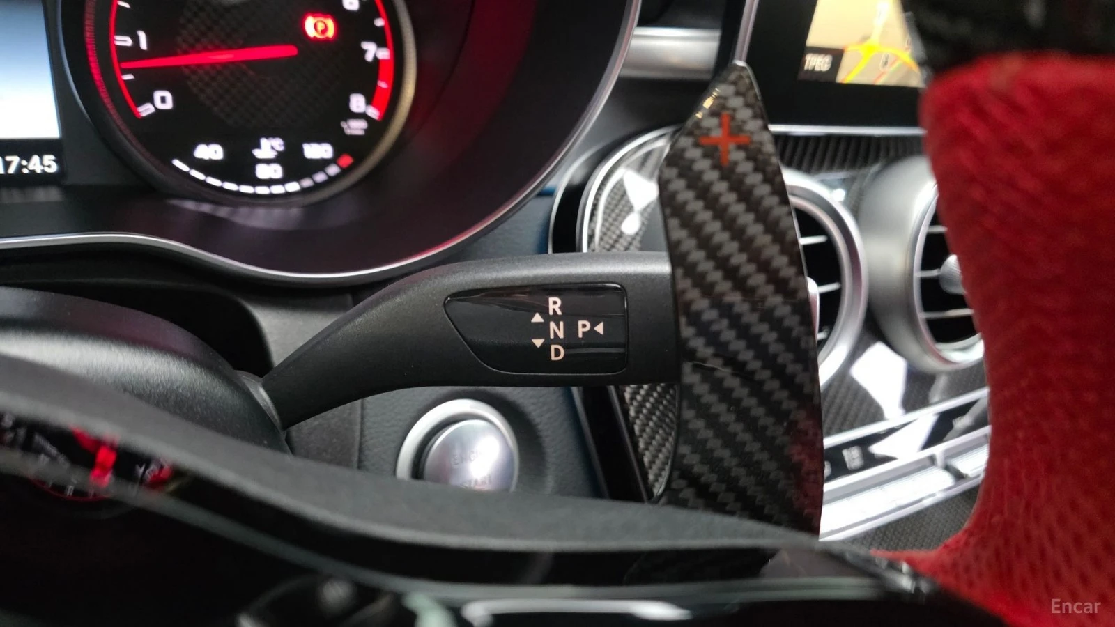 Mercedes-Benz C 63 AMG S* BURMESTER* ПОДГРЕВ* HEADUP* 360* SUNROOF* , снимка 14 - Автомобили и джипове - 55504397