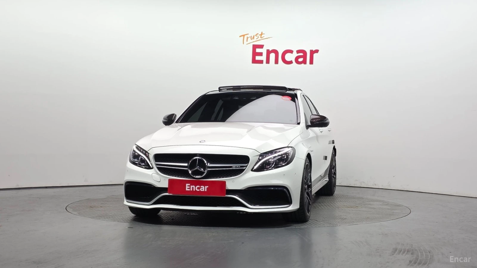 Mercedes-Benz C 63 AMG S* BURMESTER* ПОДГРЕВ* HEADUP* 360* SUNROOF* , снимка 2 - Автомобили и джипове - 55504397