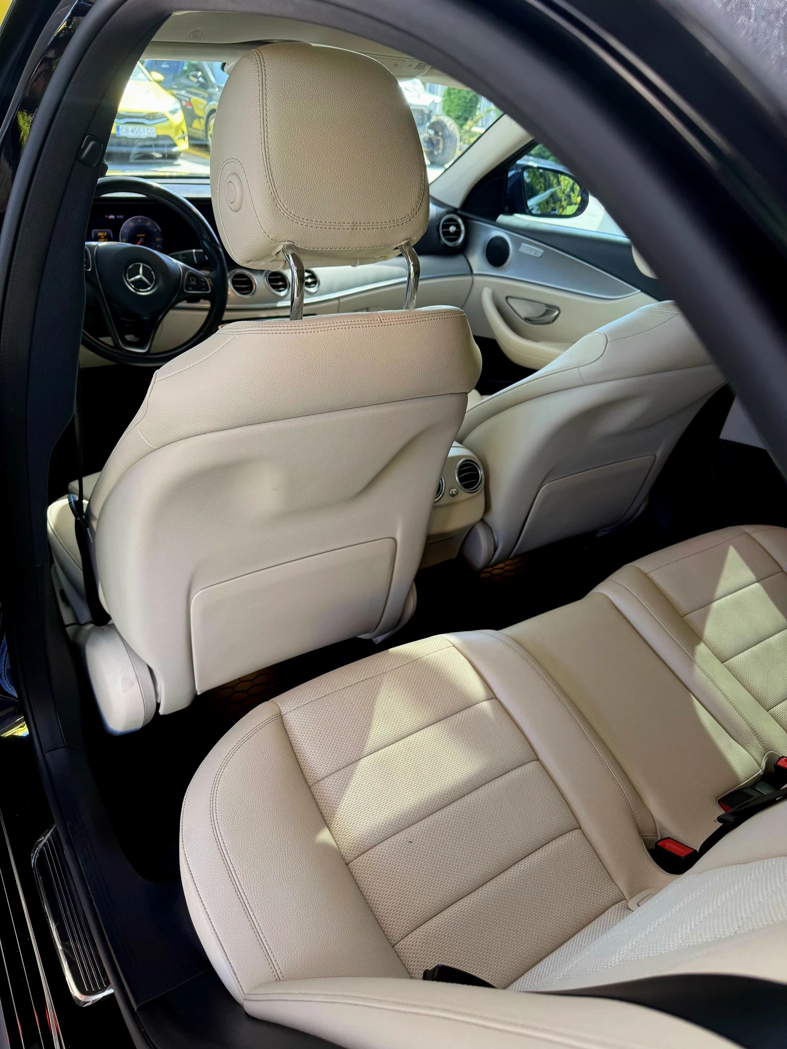 Mercedes-Benz E 350, снимка 5 - Автомобили и джипове - 55529184