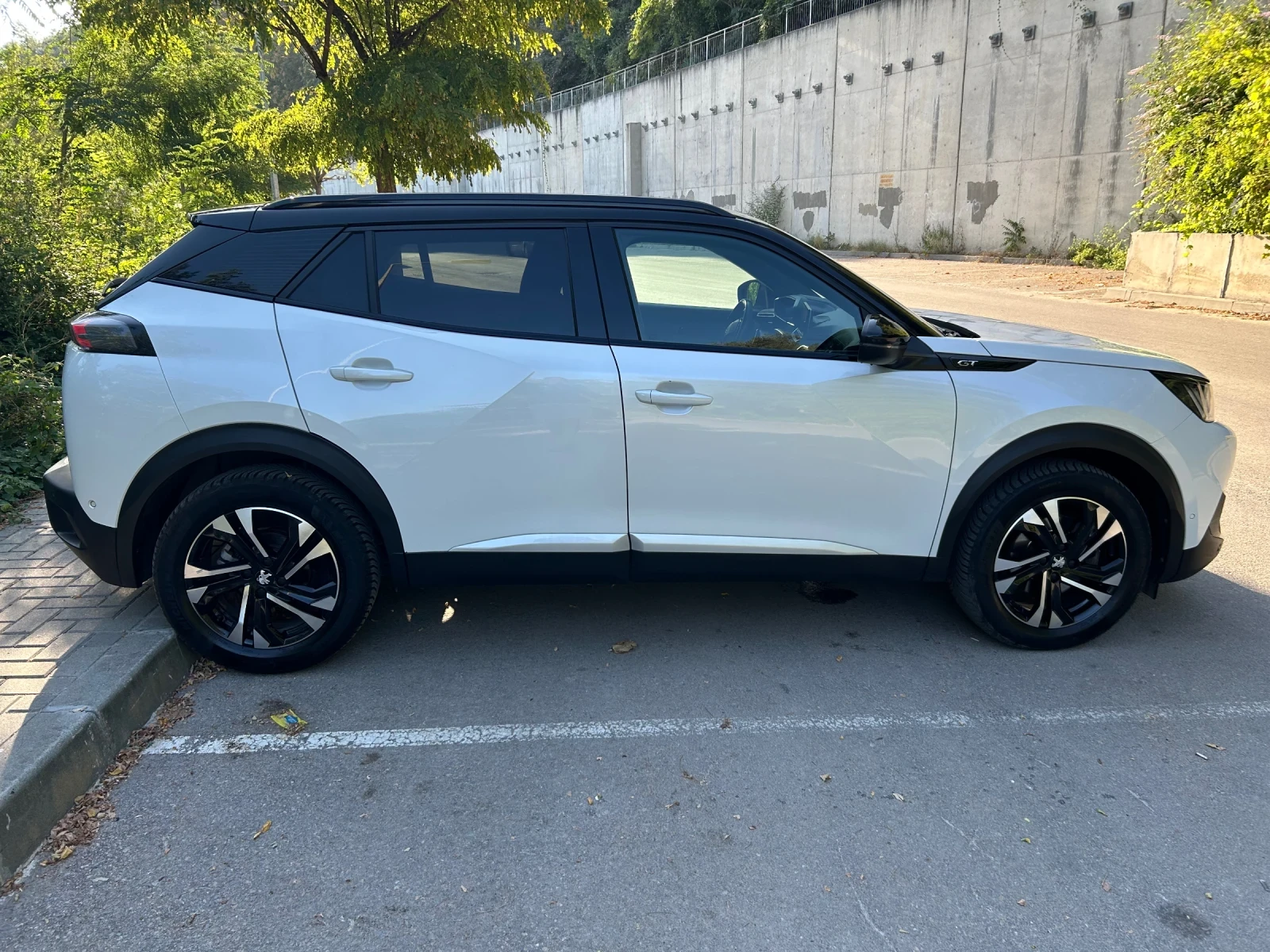 Peugeot 2008 GT EAT 8 131 k.c, снимка 6 - Автомобили и джипове - 55659727