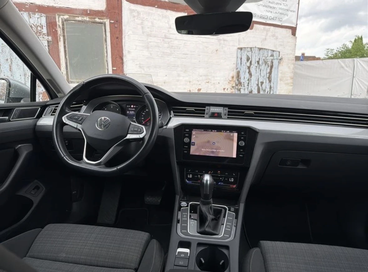 VW Passat 2.0TDI 150кс DSG FACE* Head Up* LED* DISTRONIC* , снимка 8 - Автомобили и джипове - 55824072