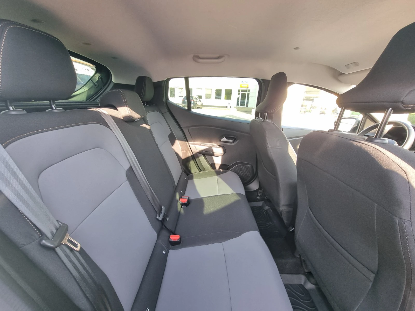 Dacia Sandero Stepway Extreme ECO-G 100, снимка 16 - Автомобили и джипове - 55889161