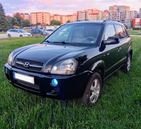 Hyundai Tucson 4х4/6-скорости/5л_100к/143кс/NAVI/Първи собственик, снимка 1