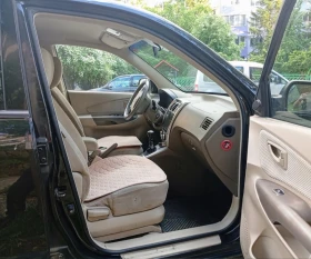 Hyundai Tucson 4х4/6-скорости/150кс./NAVI/Заводско състояние !, снимка 11