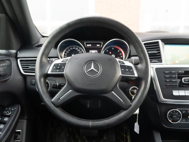 Mercedes-Benz ML 350 BLUETEC 4MATIC * 360 * AMBIENT * NAVI * LED , снимка 9 - Автомобили и джипове - 52524190