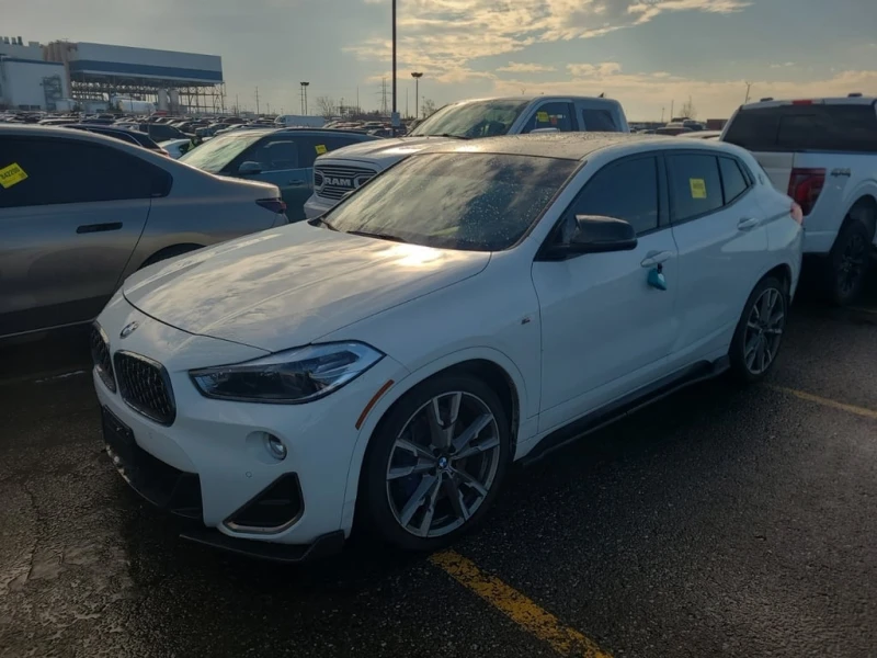BMW X2 * M35I * CARFAX * ПАНОРАМА* ПАМЕТ* ЧЕРВЕНА КОЖА, снимка 2 - Автомобили и джипове - 53382964