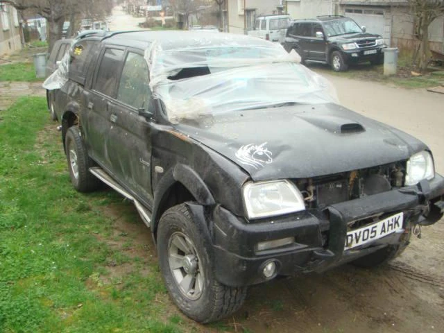 Mitsubishi L200 2.5TDI, снимка 2 - Автомобили и джипове - 46834514