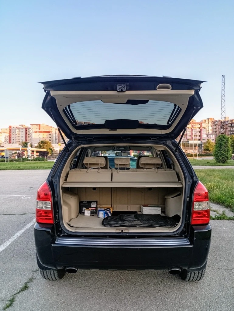 Hyundai Tucson 4х4/6-скорости/150кс./NAVI/Заводско състояние !, снимка 14 - Автомобили и джипове - 54862896