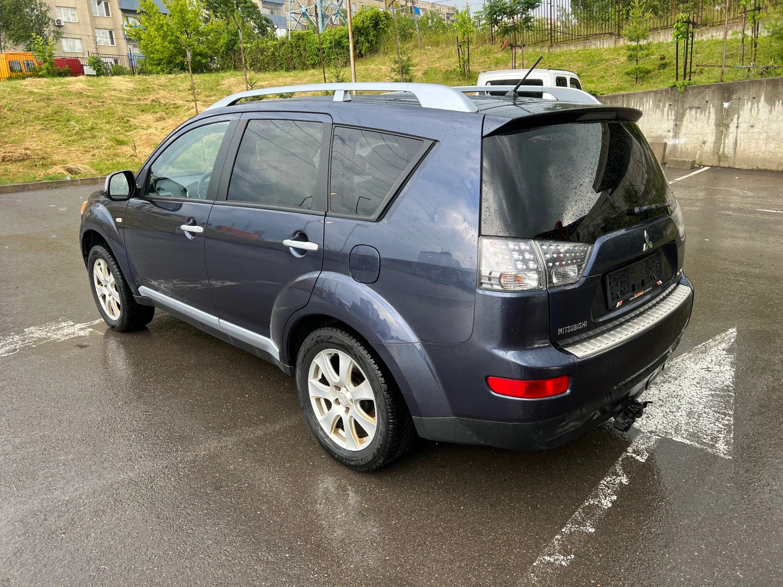 Mitsubishi Outlander 2.2 6+ 1 Кожа нави A/C - изображение 4