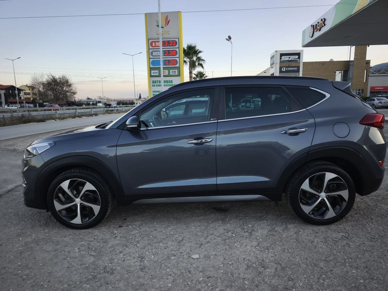 Hyundai Tucson 1.7d  141kc X-POSSIBLE NEW !!! - изображение 6