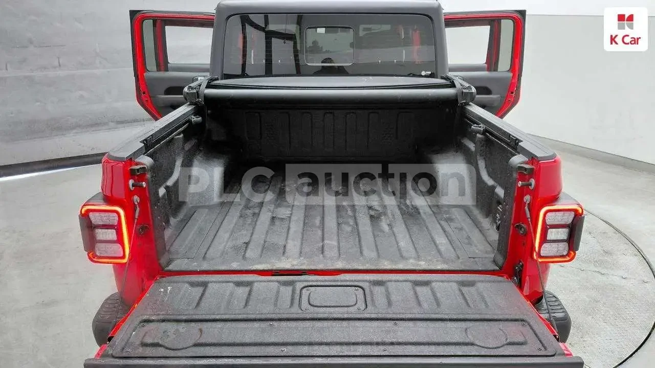 Jeep Gladiator RUBICON / 4X4 / DISTRONIC / ПОДГРЕВИ , снимка 7 - Автомобили и джипове - 54060796