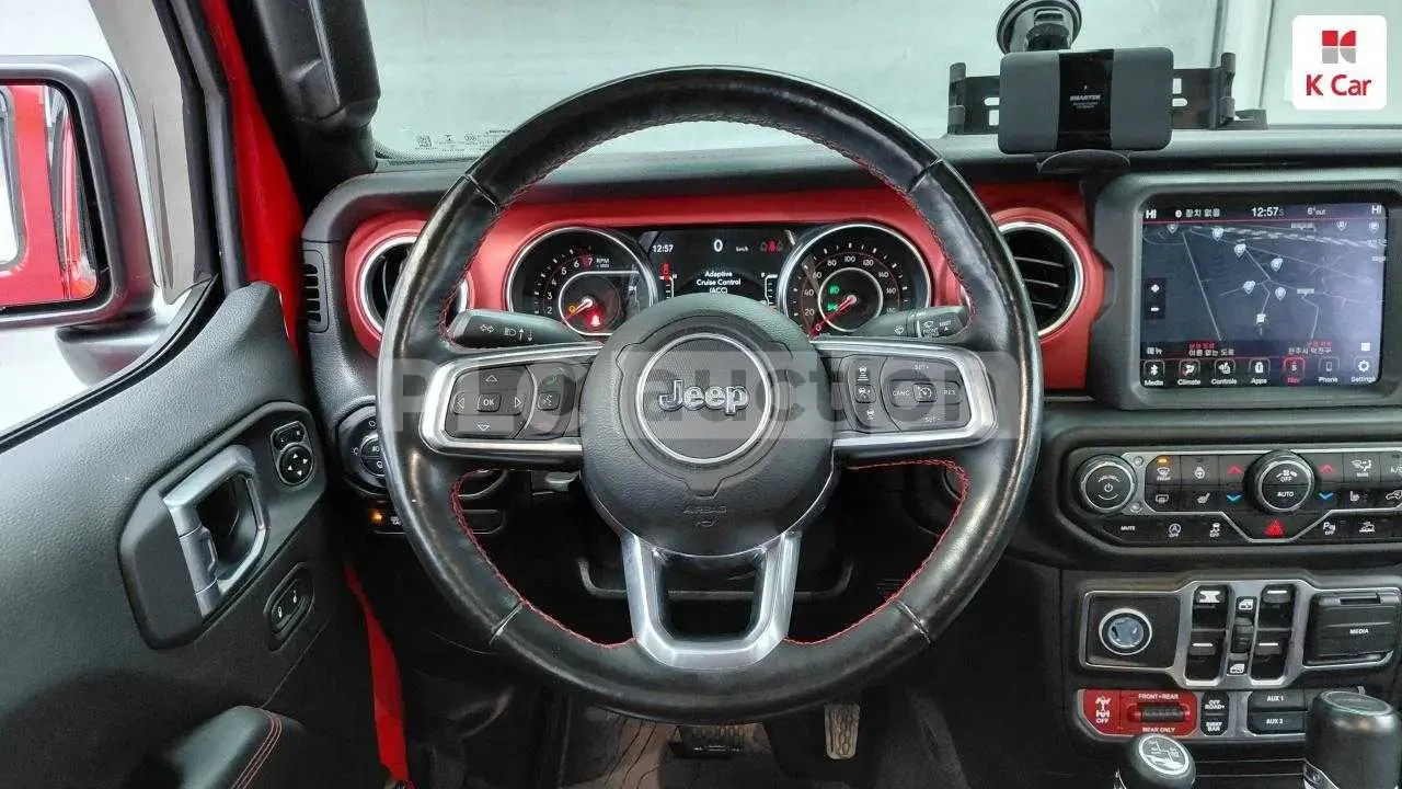 Jeep Gladiator RUBICON / 4X4 / DISTRONIC / ПОДГРЕВИ , снимка 12 - Автомобили и джипове - 54060796