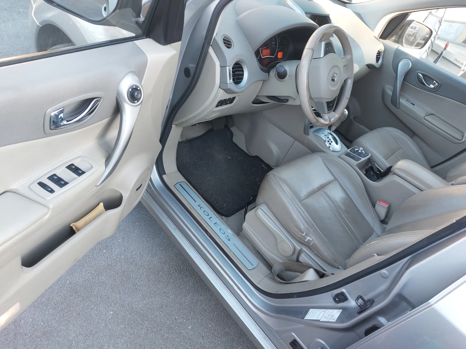 Renault Koleos  DCI 4 x 4 , снимка 7 - Автомобили и джипове - 54138189