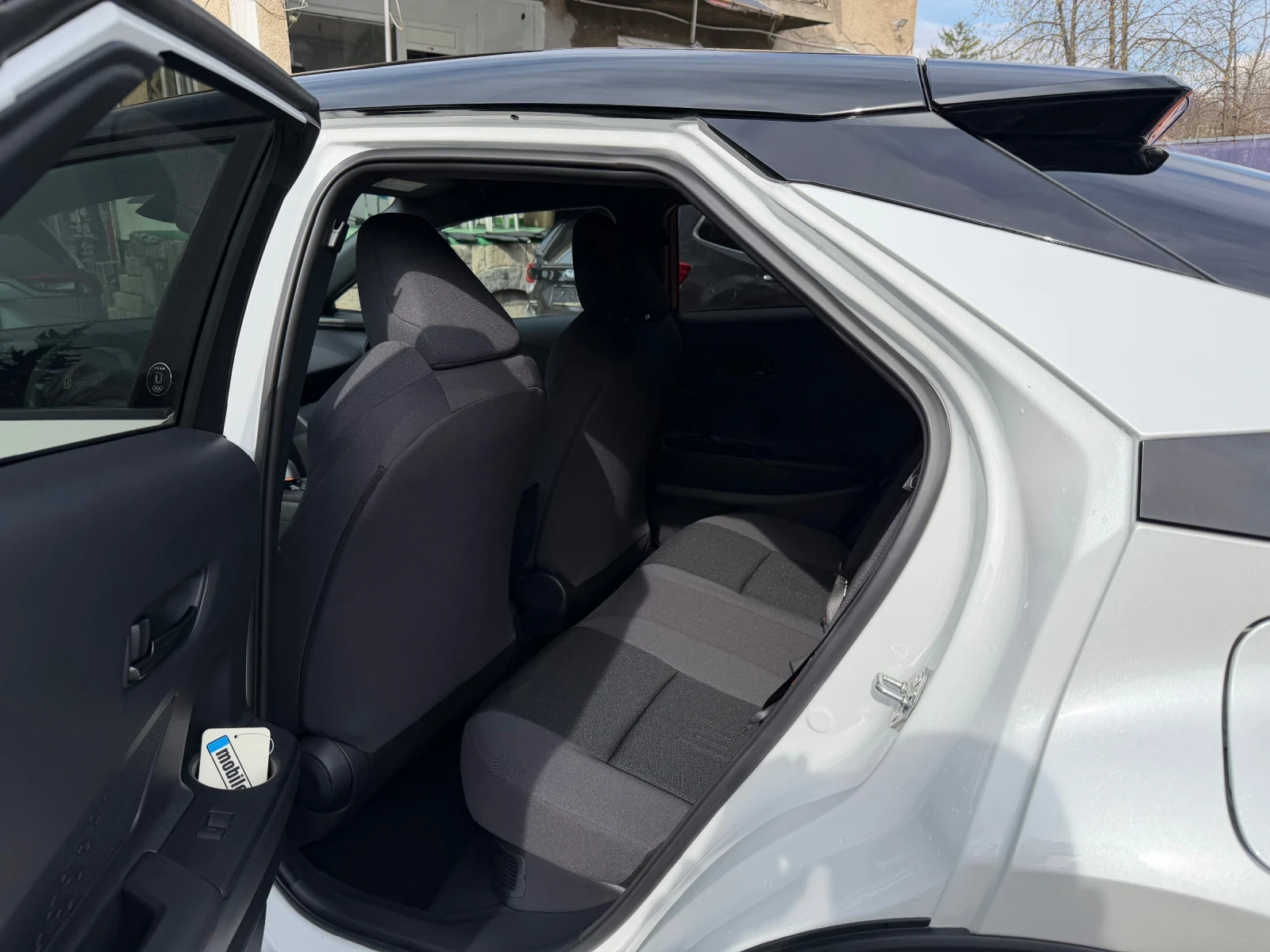 Toyota C-HR 1.8 HEV , снимка 14 - Автомобили и джипове - 54162534