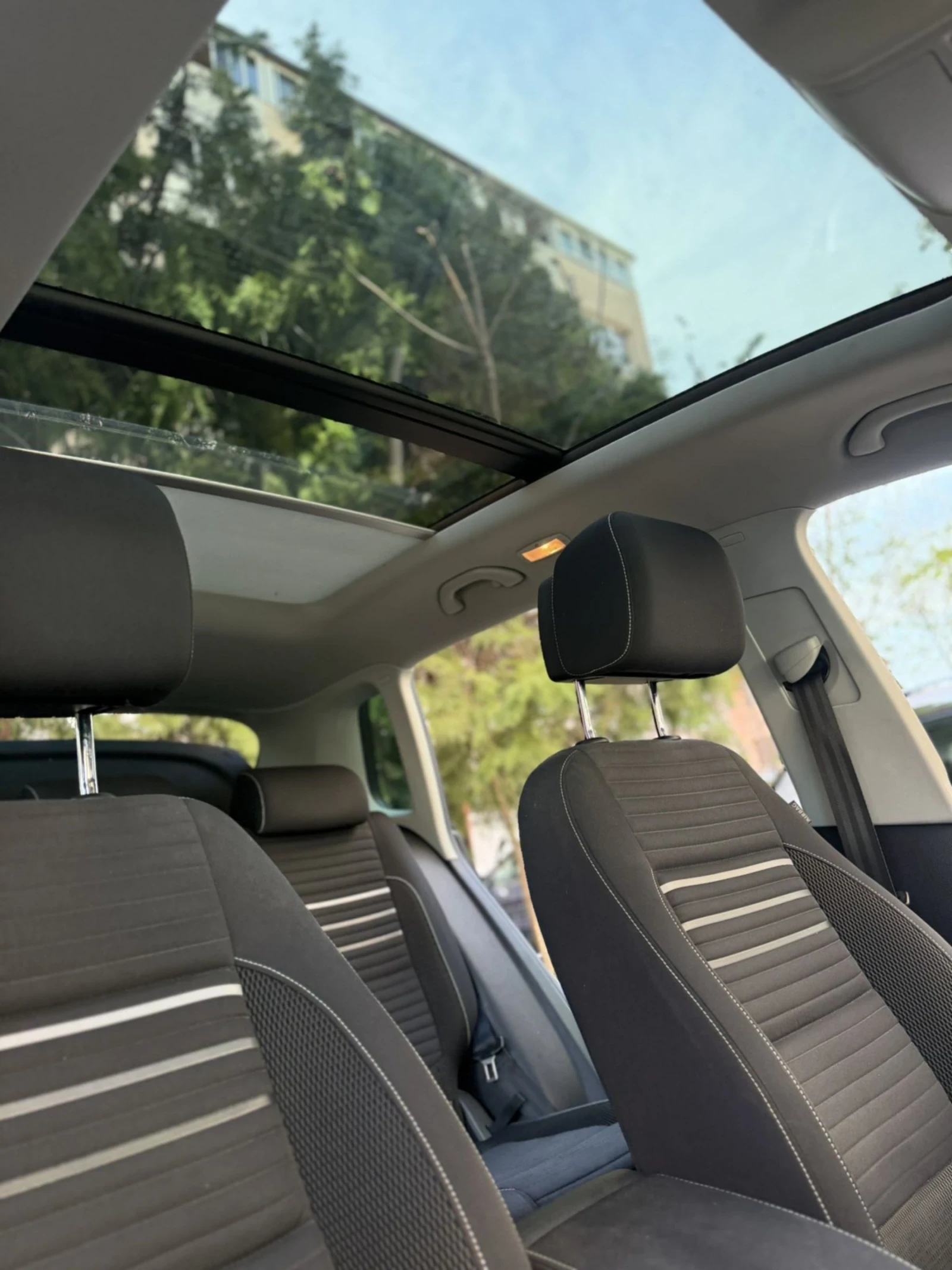 VW Tiguan iCup, снимка 6 - Автомобили и джипове - 54247780