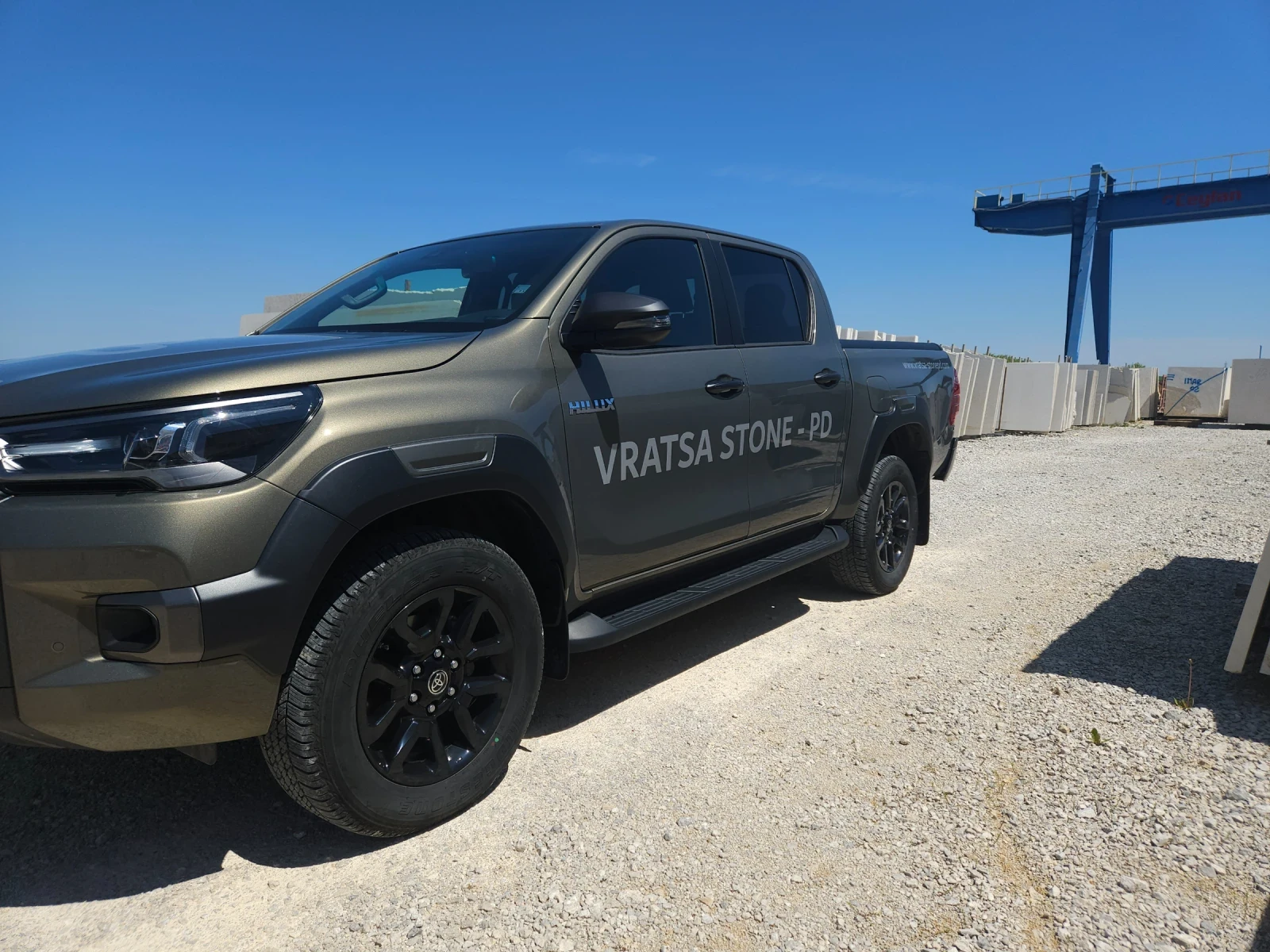 Toyota Hilux Mild Hybrid 48 V invincible, снимка 3 - Автомобили и джипове - 54457305