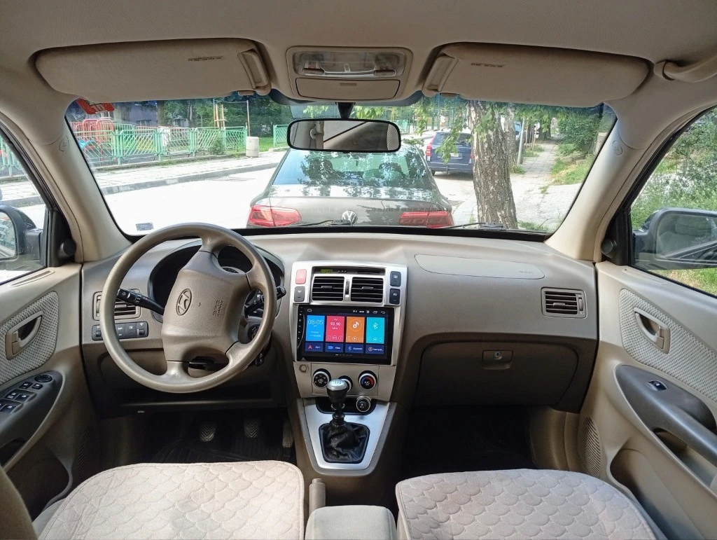 Hyundai Tucson 4х4/6-скорости/150кс./NAVI/Заводско състояние !, снимка 10 - Автомобили и джипове - 54862896