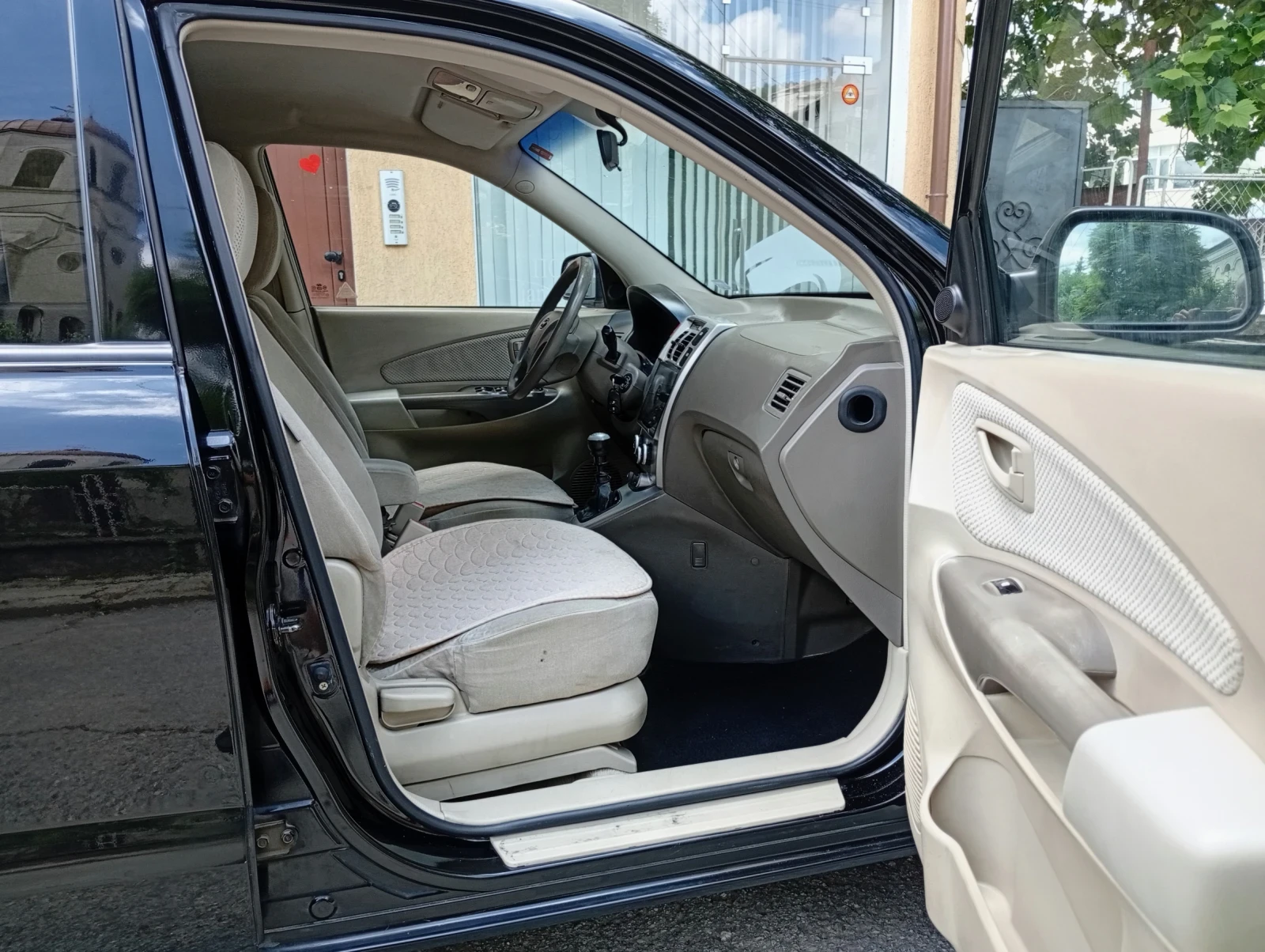 Hyundai Tucson 4х4/6-скорости/5л_100к/143кс/NAVI/Първи собственик, снимка 11 - Автомобили и джипове - 54862896