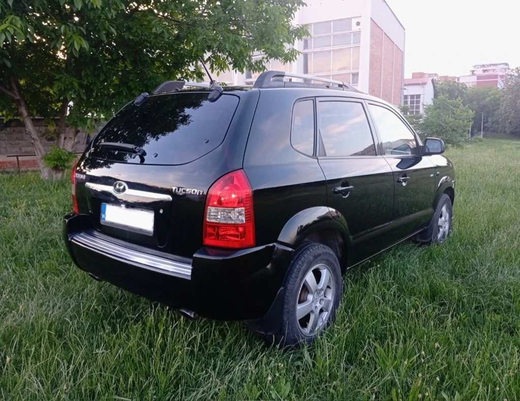 Hyundai Tucson 4х4/6-скорости/150кс./NAVI/Заводско състояние !, снимка 8 - Автомобили и джипове - 54862896