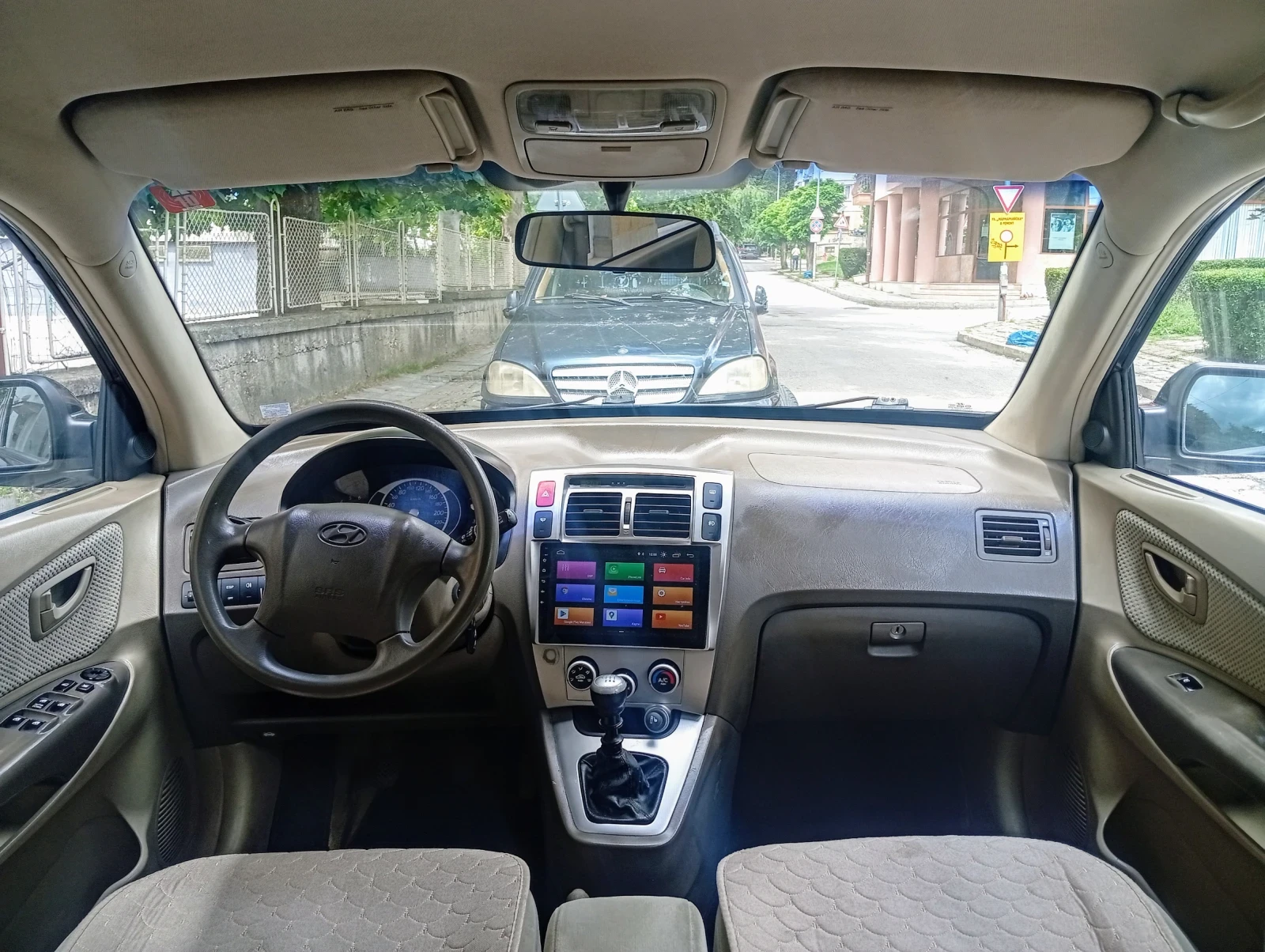 Hyundai Tucson 4х4/6-скорости/5л_100к/143кс/NAVI/Първи собственик, снимка 10 - Автомобили и джипове - 54862896
