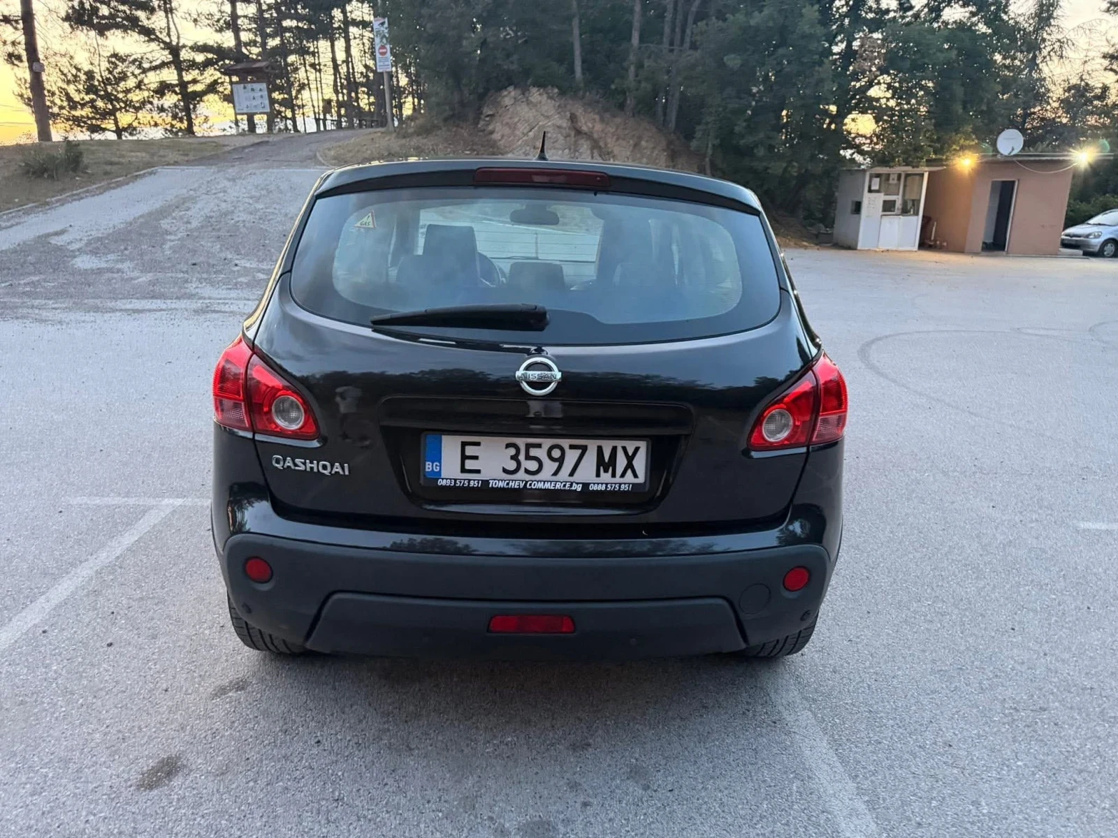 Nissan Qashqai Продавам Nissan Qashqai, 2007 г., 2.0 бензин, авто, снимка 2 - Автомобили и джипове - 55021046
