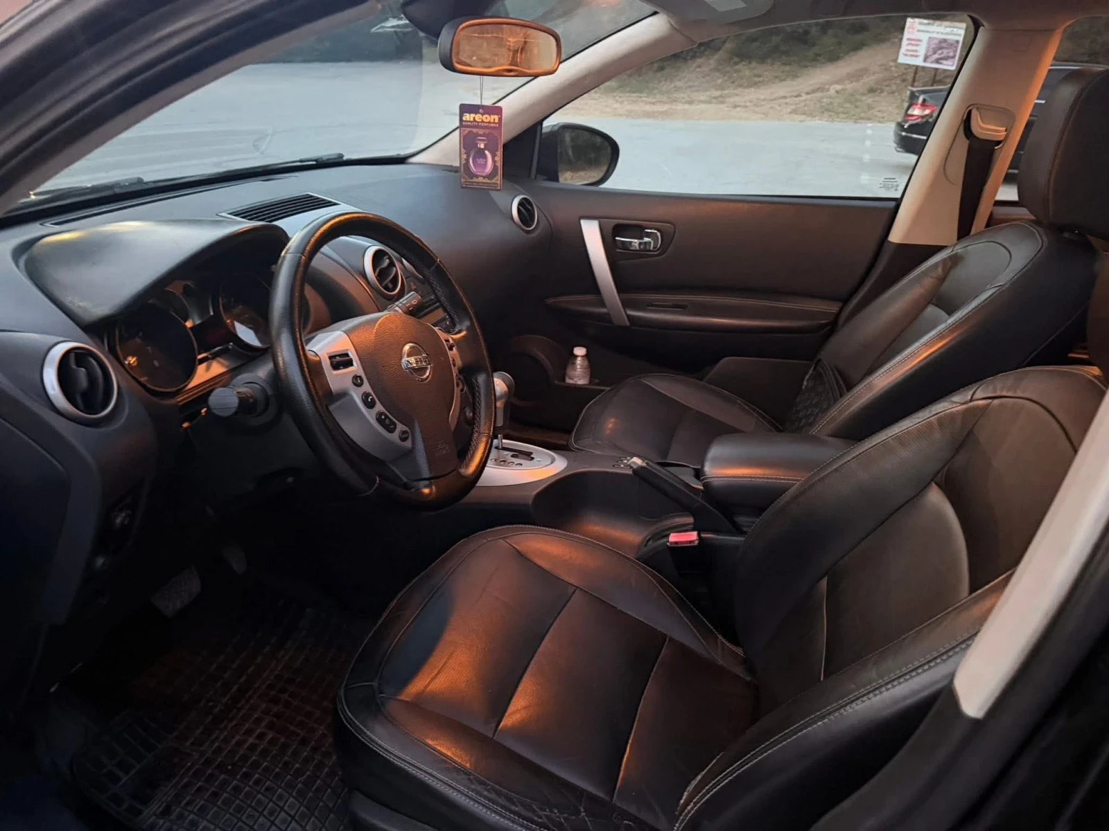Nissan Qashqai Продавам Nissan Qashqai, 2007 г., 2.0 бензин, авто, снимка 9 - Автомобили и джипове - 55021046
