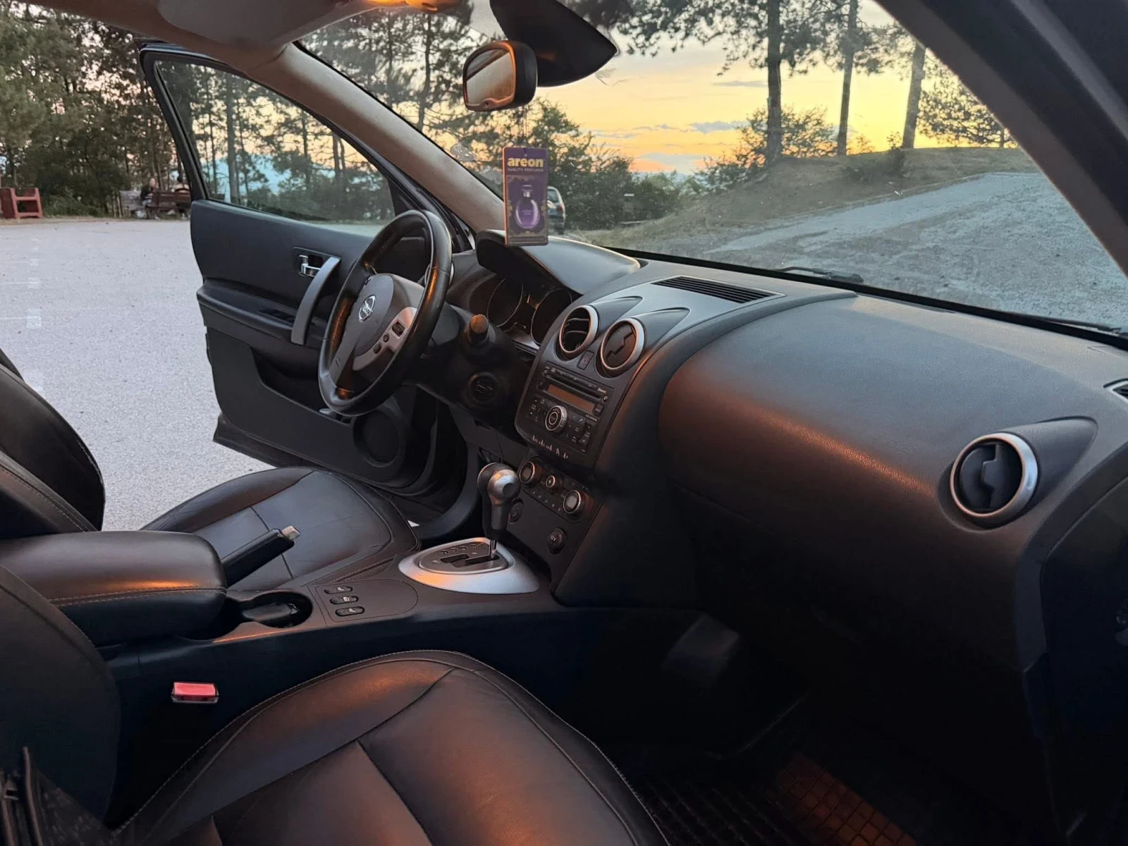 Nissan Qashqai Продавам Nissan Qashqai, 2007 г., 2.0 бензин, авто, снимка 8 - Автомобили и джипове - 55021046