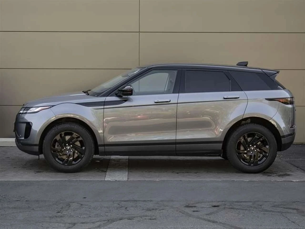 Land Rover Range Rover Evoque, снимка 4 - Автомобили и джипове - 56711932
