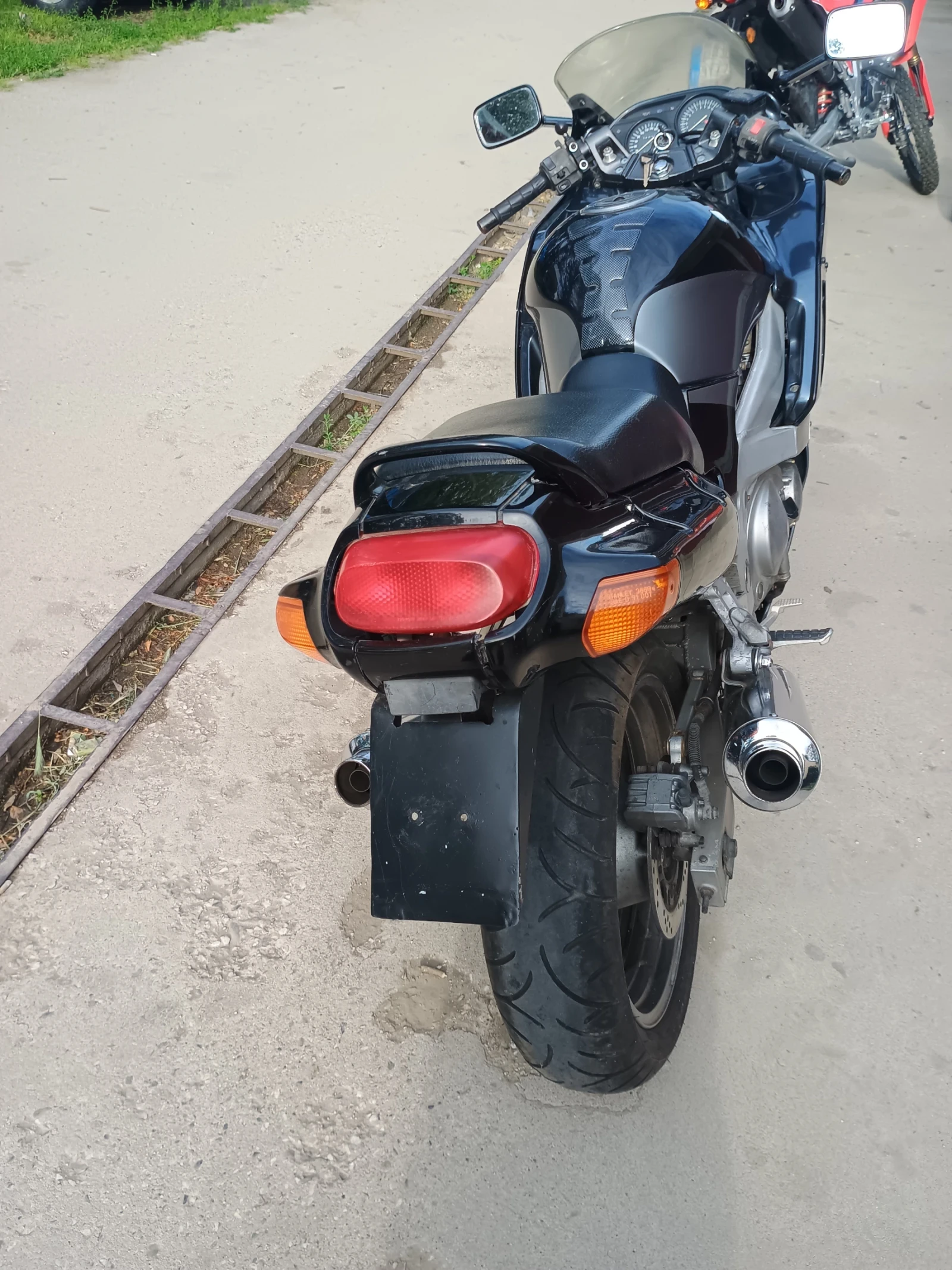 Kawasaki Zx 600E - изображение 4