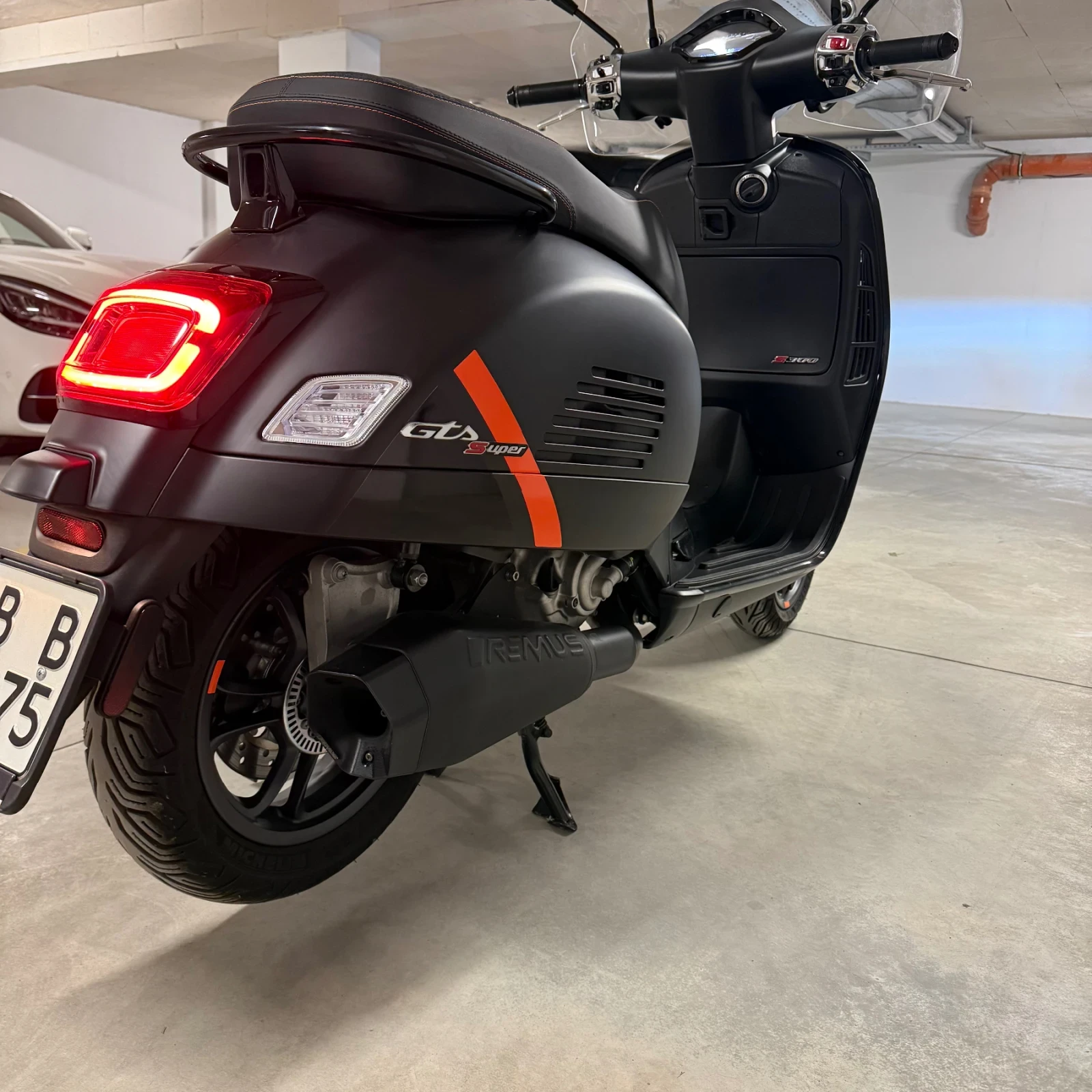 Vespa GTS 300GTS, снимка 2 - Мотоциклети и мототехника - 54180750