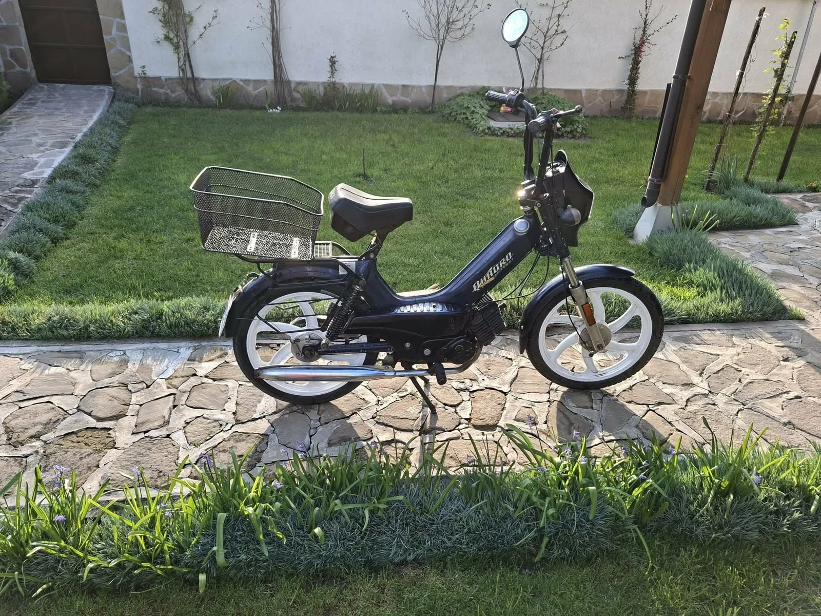 Tomos Quadro