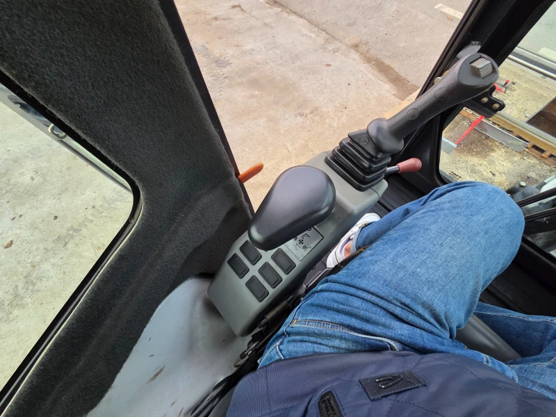 Багер Bobcat E26, снимка 13 - Индустриална техника - 52239696