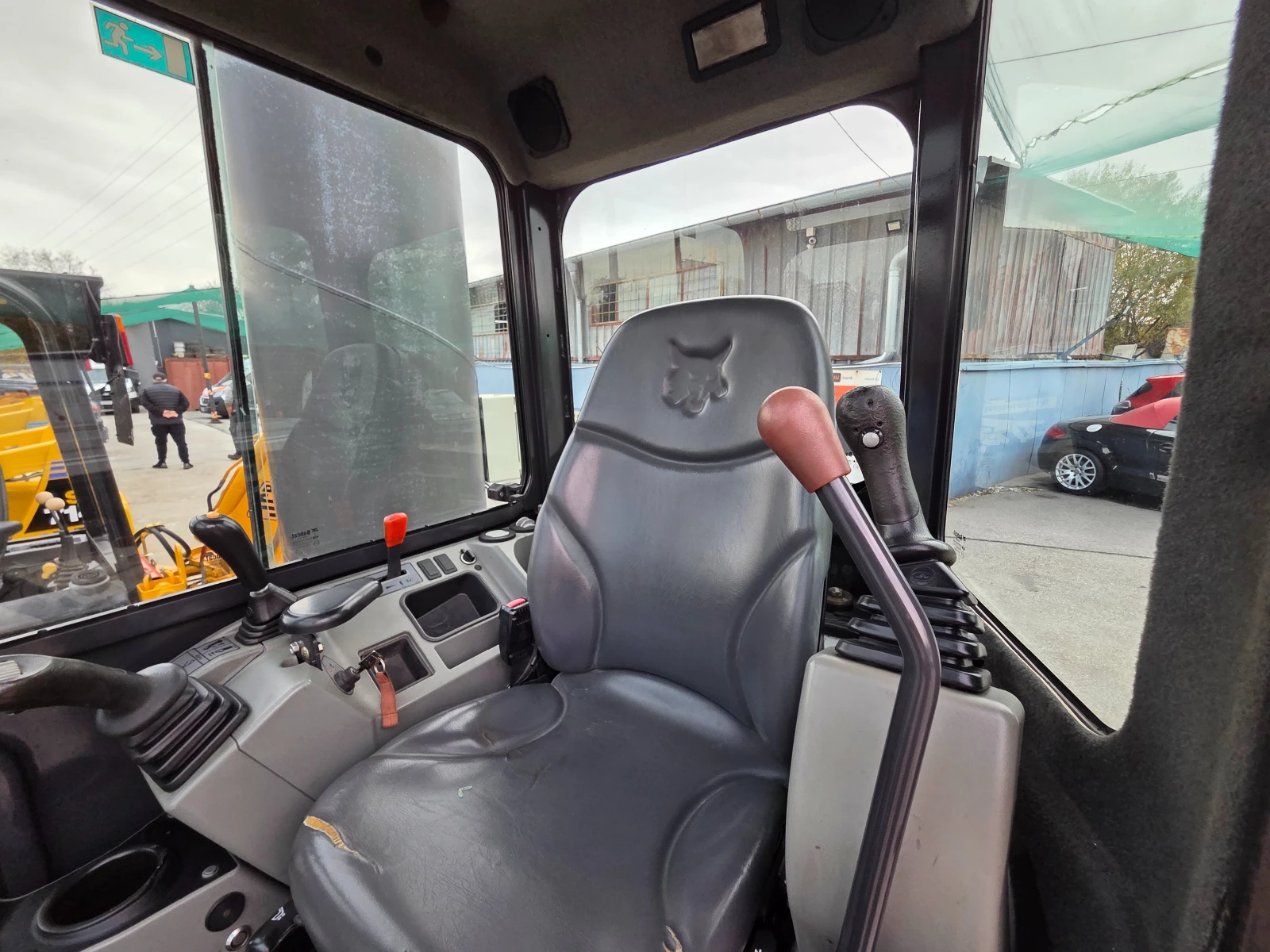 ����� Bobcat E26 | Mobile.bg � ����������� 17